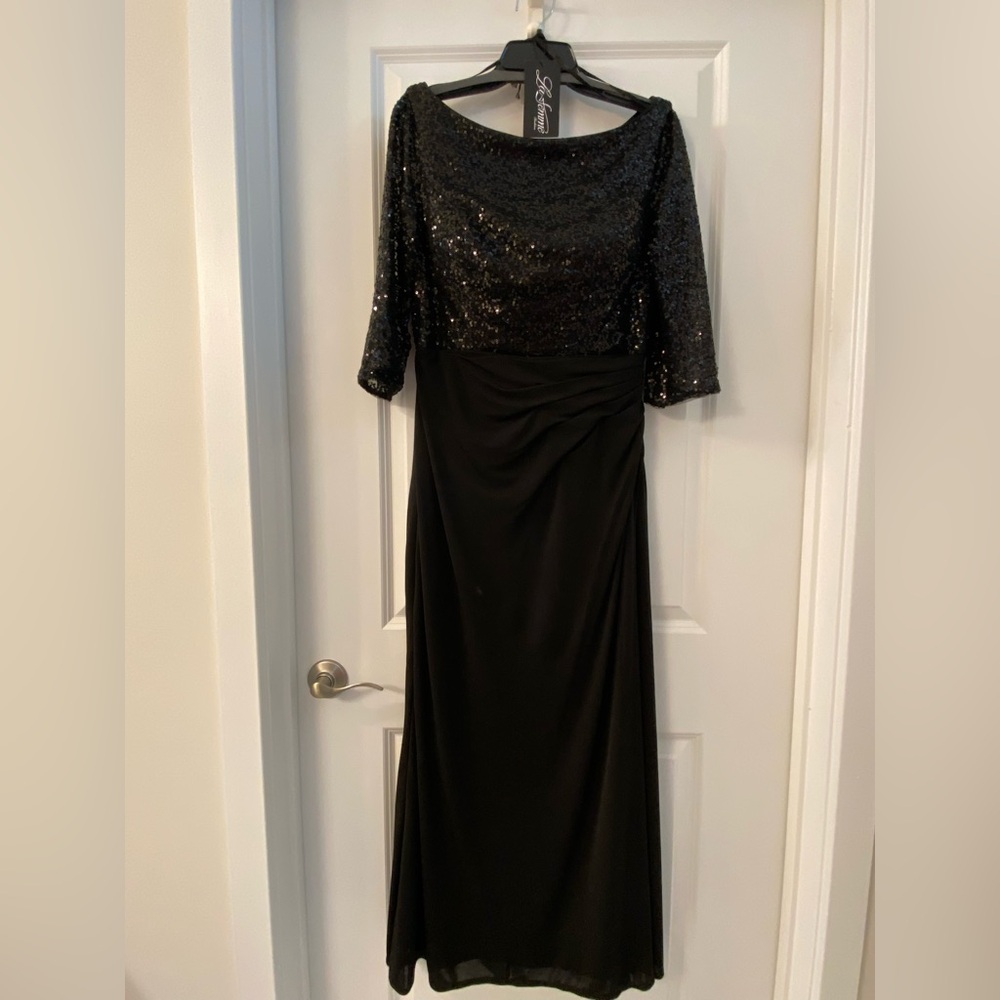 Elegant Black Sequin Evening Dress